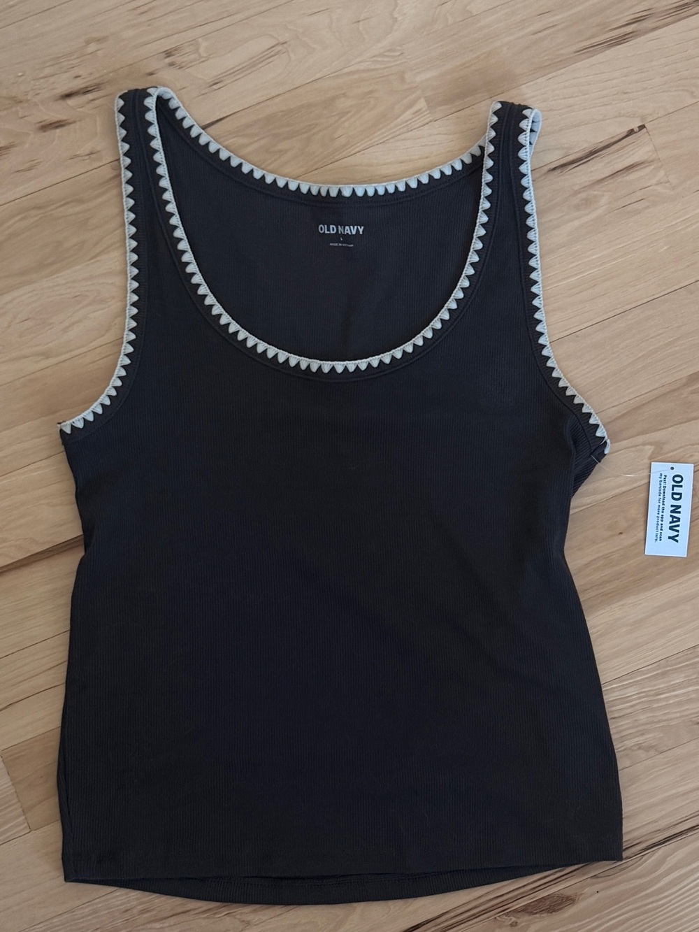 Old Navy Dark Grey Embroidered Scallop Trim Tank Top